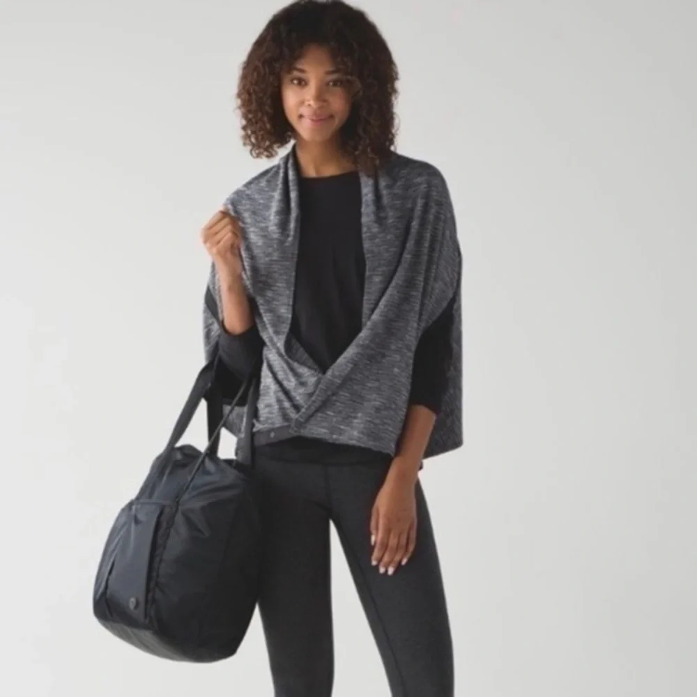 NWOT Lululemon Vinyasa Scarf